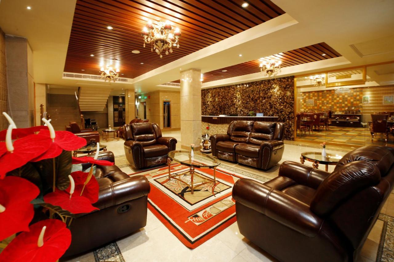 Hotel Park Residency Nilambur Bagian luar foto